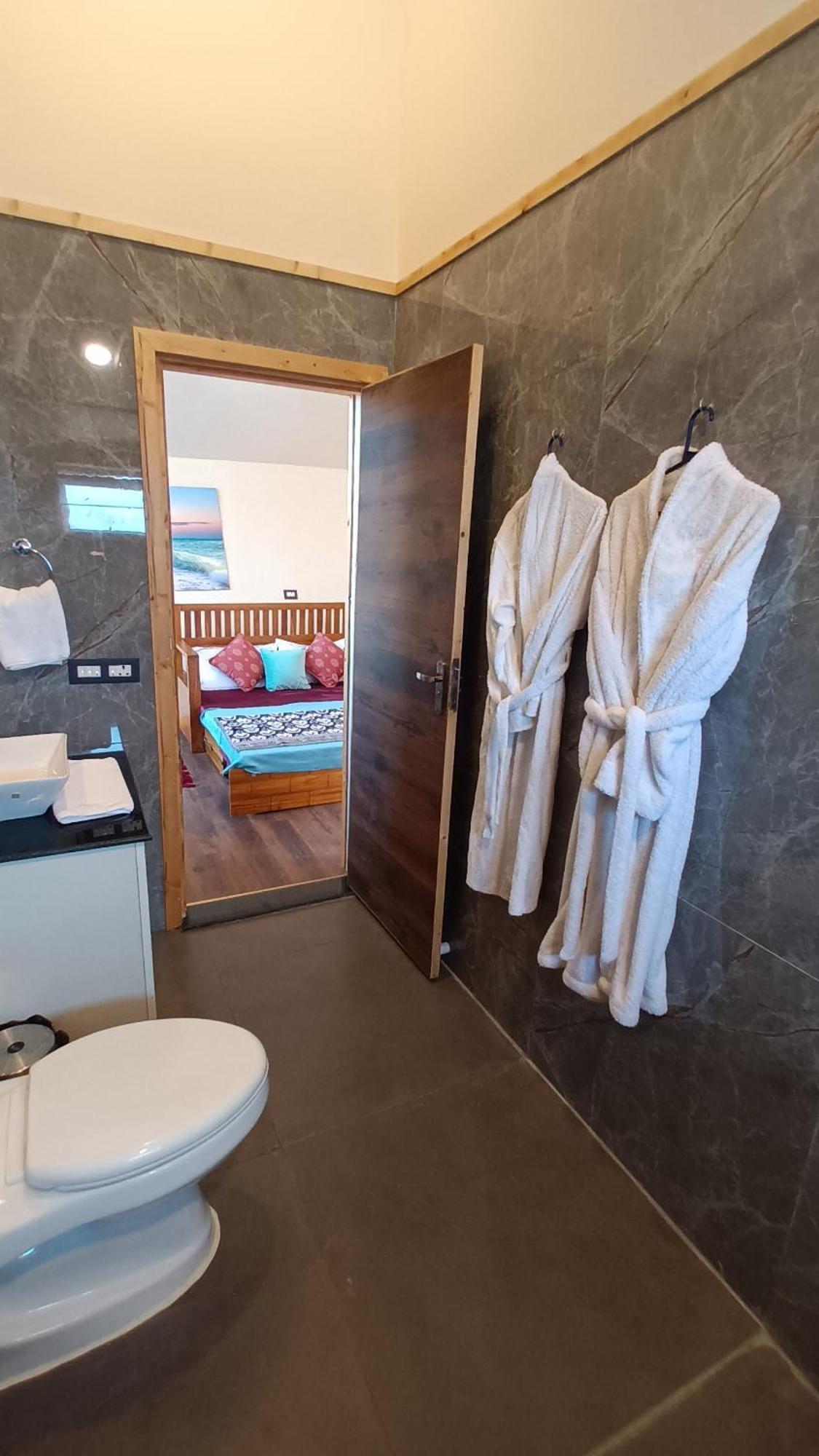 Chan Beach Resort Bahur Ngoại thất bức ảnh